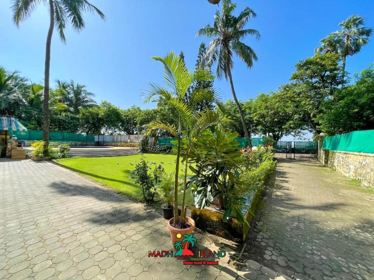 Villa By The Sea Bombay Esterno foto