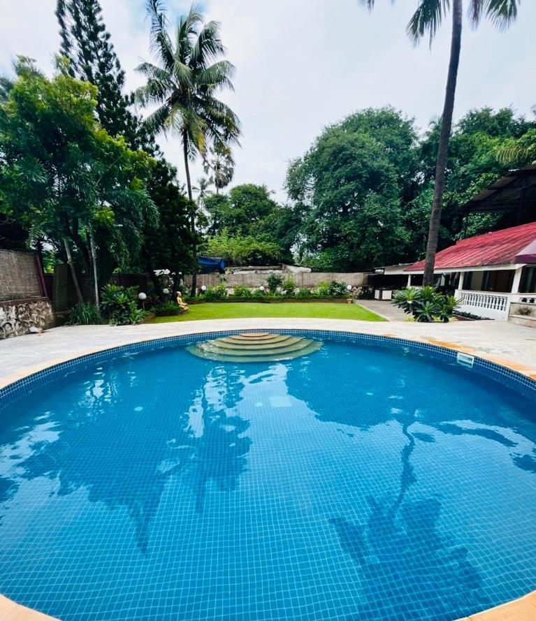 Villa By The Sea Bombay Esterno foto